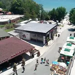 La Piazza & Апартхотел Приморско