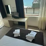 Apart Otel La Piazza &