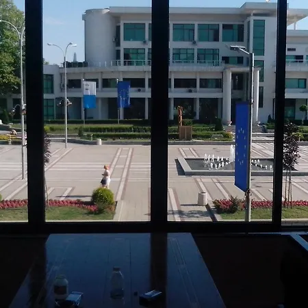 La Piazza & Hotel apartamentowy