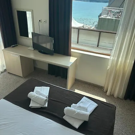 La Piazza & Aparthotel Primorsko