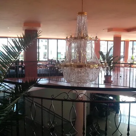 Aparthotel La Piazza &