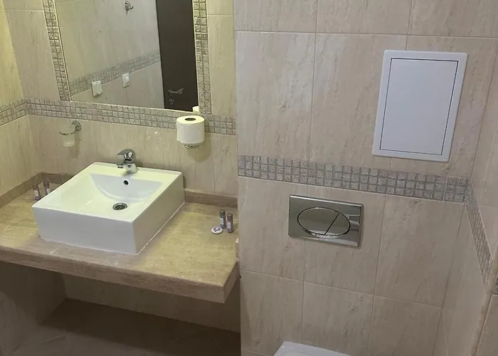 La Piazza & Aparthotel