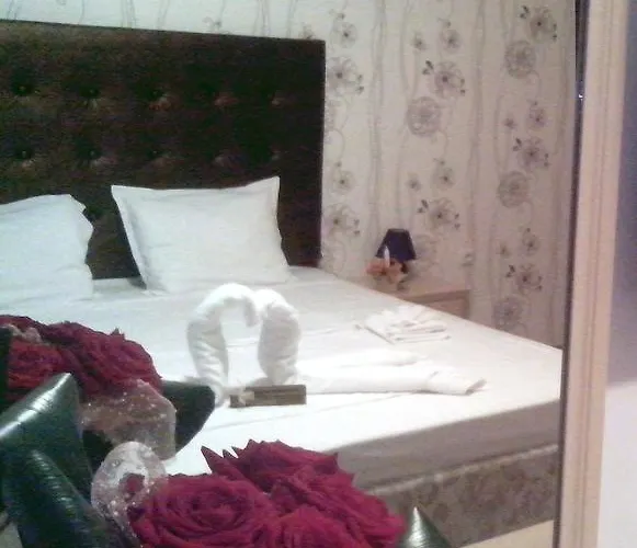 Aparthotel La Piazza & 4*